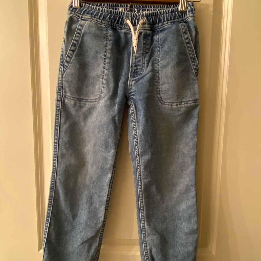 Boys Gap Kids Jogger Jeans size 7 used less than 5 times